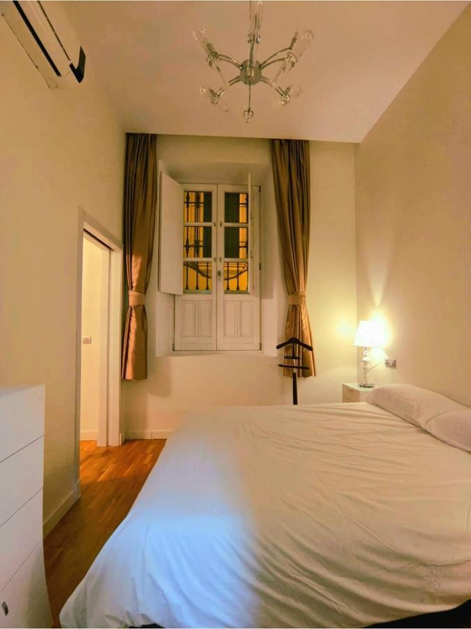 Apartamento Spinola Home 塞维利亚 外观 照片